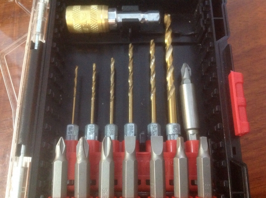 ขาย Craftsman Drill Bits/Drivers 1/4" 22 ชิ้น ใหม่เก่าเก็บ