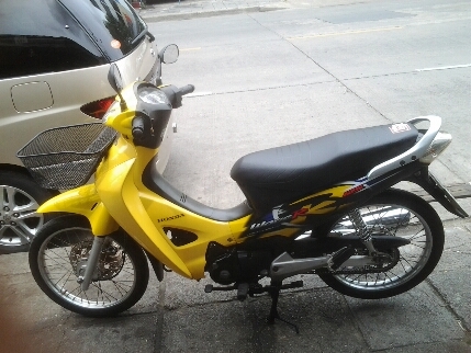 เวฟ125ปี47ตาทเท้า