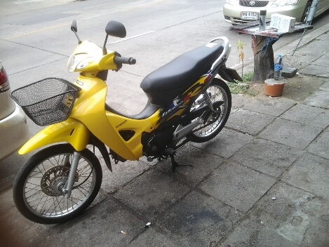 เวฟ125ปี47ตาทเท้า