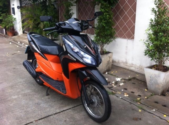 Honda Click 110i หัวฉีด รถสวย เครื่องดี เล่มทะเบียน ภาษีไม่ขาดต่อ