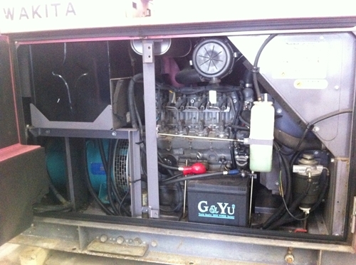 เครื่องปั่นไฟ DENYO DCA-25USI (แบบเก็บเสียง) สวยครับ เก่านอก ใครสนใจติดต่อมาได้เลยครับ