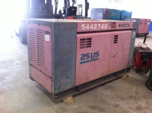 เครื่องปั่นไฟ DENYO DCA-25USI (แบบเก็บเสียง) สวยครับ เก่านอก ใครสนใจติดต่อมาได้เลยครับ