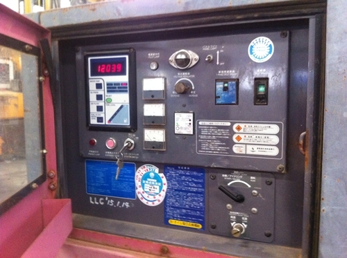 เครื่องปั่นไฟ DENYO DCA-25USI (แบบเก็บเสียง) สวยครับ เก่านอก ใครสนใจติดต่อมาได้เลยครับ