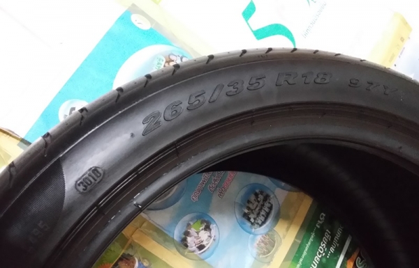 ยาง,265-35-18 PIRELLI P ZERO สภาพเต็มเทรดแวร์220หนึ่งคู่ 3,500 ยาง,265-35-18 PIRELLI P ZERO สภาพเต็มเทรดแวร์220หนึ่งคู่ 3,500