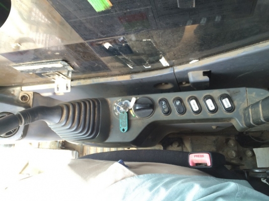 ถึงไทยแล้ว PC200LC-8 ปี 2006 สภาพสวย นำเข้าจากญี่ปุ่น ขายถูกครับ