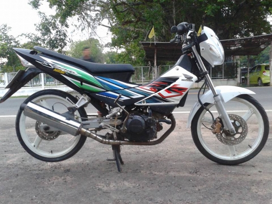 ฮอนด้า โซนิค 125 รถเครื่องเดิม พร้อมใช้พร้อมโอน  17500 บาท