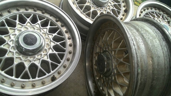 ล้อ ขอบ 14 4 รู 114 กว้าง 6 ถอดจาก c210 มา ล้อ ขอบ 14 4 รู 114 กว้าง 6 ถอดจาก c210 มา