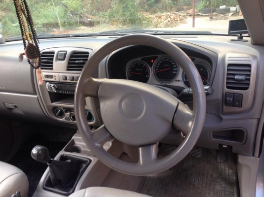 ขายรถ Mu7 ปี 2004 สภาพดีครับ