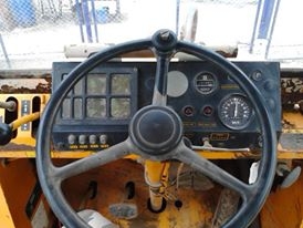 ขาย รถตักล้อยาง KOMATSU รุ่น 510 นำเข้าจากประเทศญี่ปุ่น ขาย รถตักล้อยาง KOMATSU รุ่น 510 นำเข้าจากประเทศญี่ปุ่น