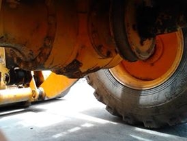 ขาย รถตักล้อยาง KOMATSU รุ่น 510 นำเข้าจากประเทศญี่ปุ่น ขาย รถตักล้อยาง KOMATSU รุ่น 510 นำเข้าจากประเทศญี่ปุ่น