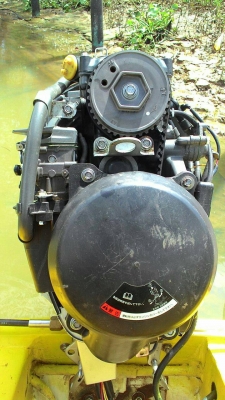 เรือตกปลาป้อมกลาง 14ฟุต เครื่องHonda 30แรง4จังหวะ