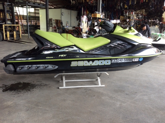 SEADOO RXT 4-TEC SUPERCHARGED 215 IC ( 75 ชั่วโมง ) ปี05 นำเข้าจากญี่ปุ่น ขาย 175,000