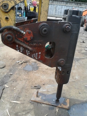 ขายหัวเจาะหัวกระแทก  NPK , OKADA รถขุด 30-120