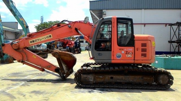 VIO70-2 # 25522B 4471ชั่วโมง รถปี2003 เก่าญี่ปุ่น