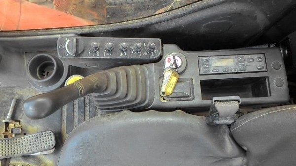 VIO70-2 # 25522B 4471ชั่วโมง รถปี2003 เก่าญี่ปุ่น