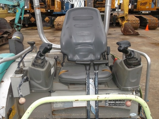 VIO30-5 # 51978B 4969ชั่วโมง รถปี2007 เก่าญี่ปุ่น