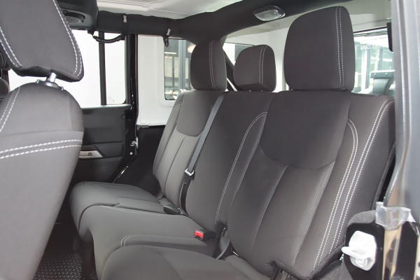 jeep wrangler sahara มือสอง 2013