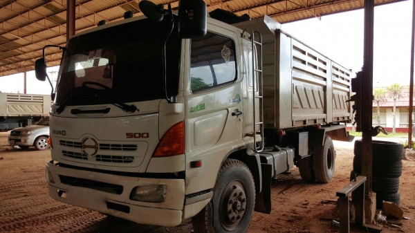 รถฮีโน่ 10 ล้อดั้ม FM1A 260 แรงม้า. ปี 46  ( ปลายปี. )       สนใจติดต่อ  081 - 6079515