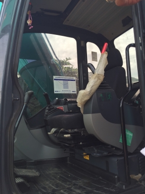 รถแบคโฮ KOBELCO  SK - 140   ( รถทำงาน 3,4xx ชม. )     สนใจติดต่อ  081 - 6079515