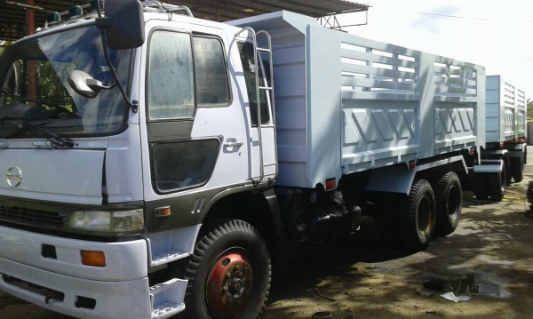 ขายรถพ่วง 18 ล้อ แม่-ลูก กระบะสามมิตรล๊อนเฉียงดั้ม HINO FM2K 240 แรง ปี.41 รถสวยพร้อมใช้เลย ราคา 1500000 ต่อรอง สนใจรีบจองด่วน ขายรถพ่วง 18 ล้อ แม่-ลูก กระบะสามมิตรล๊อนเฉียงดั้ม HINO FM2K 240 แรง ปี.41 รถสวยพร้อมใช้เลย ราคา 1500000 ต่อรอง สนใจรีบจองด่วน