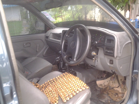 ISUZU DRAGON 2.8 โฟวีล ปี42 ยางใหม่สวย แอร์เย็น เพลาหน้าถอดครับ ISUZU DRAGON 2.8 โฟวีล ปี42 ยางใหม่สวย แอร์เย็น เพลาหน้าถอดครับ