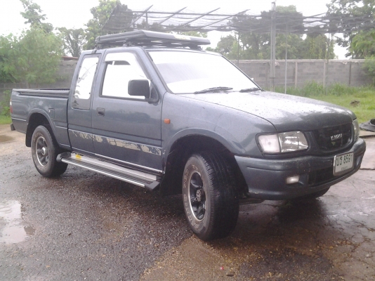 ISUZU DRAGON 2.8 โฟวีล ปี42 ยางใหม่สวย แอร์เย็น เพลาหน้าถอดครับ