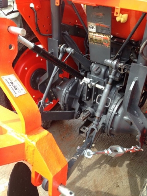 l4508DT พร้อมอุปกรณ์2ชิ้น ราคาเพียง 279000บาทเท่านั้นครับ ยางหน้าใหม่ครับ