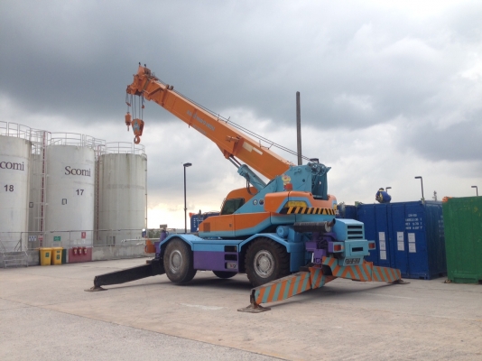 ขาย kobelco rk250-3