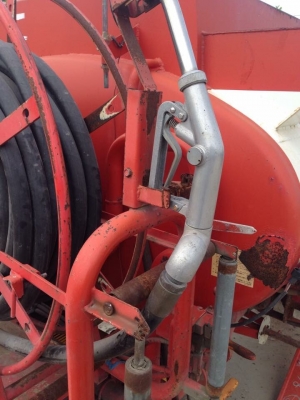 ถังน้ำมันพร้อม หัวจ่าย ปั้มปั่น สยวมาก เก่าญี่ปุ่นไม่เคยใช้งานในไทยครับ สายส่งน้ำมันยาวปรัมาน30เมตรเลยครับ