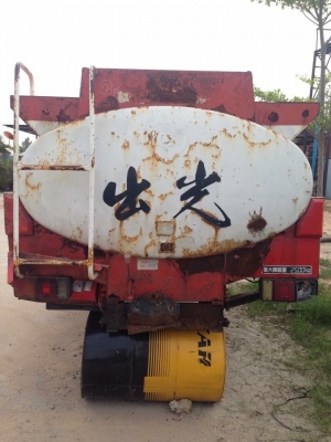 ถังน้ำมันพร้อม หัวจ่าย ปั้มปั่น สยวมาก เก่าญี่ปุ่นไม่เคยใช้งานในไทยครับ สายส่งน้ำมันยาวปรัมาน30เมตรเลยครับ