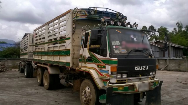 ขายรถพ่วง 18 ล้อ แม่+ลูก กระบะเหล็กคอกเกษตรดั้ม ISUZU ล๊อค 195 วางเครื่อง 320 แรง เกียร์อีตั้น ช่วงล้าง 240 รถสวย ราคา1570000 ต่อรอง