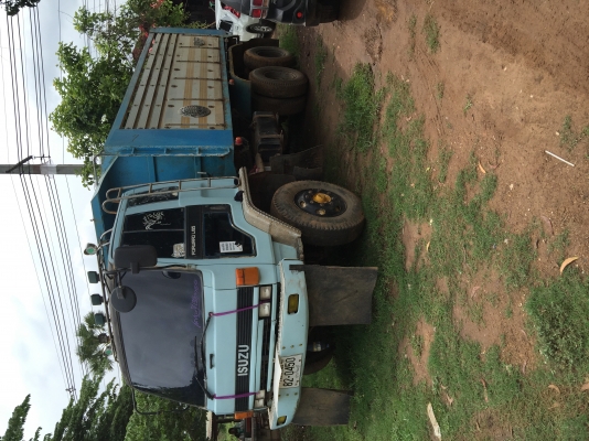 ขาย. Rocky 210. เครื่อง. 195 กะบะปีเนียม. สวยๆ 2เพลาดั้ม