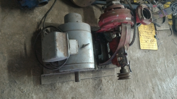 ชุดมอเตอร์ มิตซูบิชิ 3 แรงม้า พร้อมปั๊มน้าขนาด 3 นิ้ว ส่งกำลังด้วยสายพาน