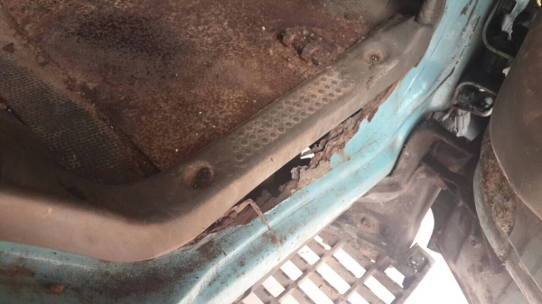 ขายด่วน หกล้อ อีซูซุ NKR 66LX5T เครื่อง 110 ปี 41