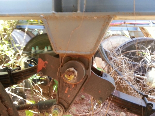 ขายหาง ก้างปลา.  3 เพลา.  ปี 54  ( มีขาย 3 หาง. )     สนใจติดต่อ  081 - 6079515