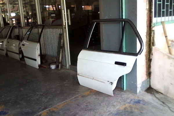 อะไหล่ e30 ทุกชิ้น สนใจโทรมา 080-8591011