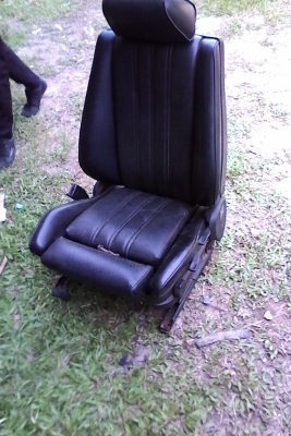 อะไหล่ e30 ทุกชิ้น สนใจโทรมา 080-8591011