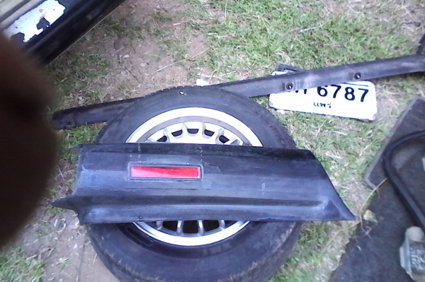 อะไหล่ e30 ทุกชิ้น สนใจโทรมา 080-8591011