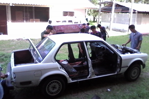 อะไหล่ e30 ทุกชิ้น สนใจโทรมา 080-8591011