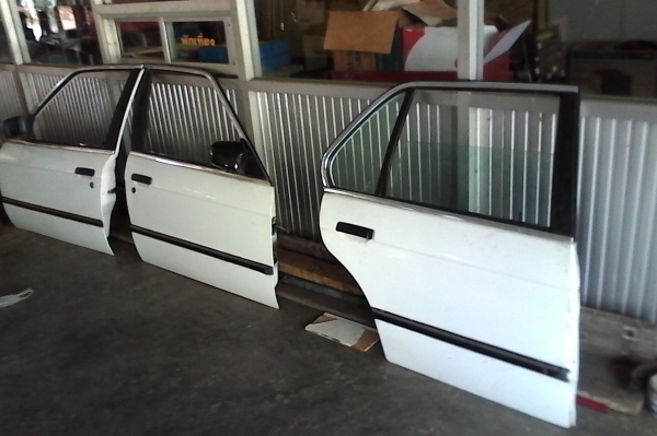 อะไหล่ e30 ทุกชิ้น สนใจโทรมา 080-8591011