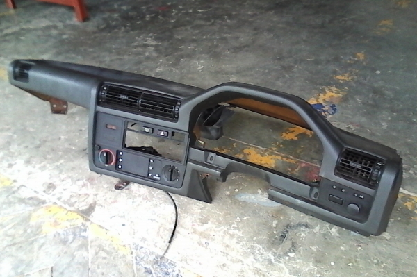 อะไหล่ e30 ทุกชิ้น สนใจโทรมา 080-8591011