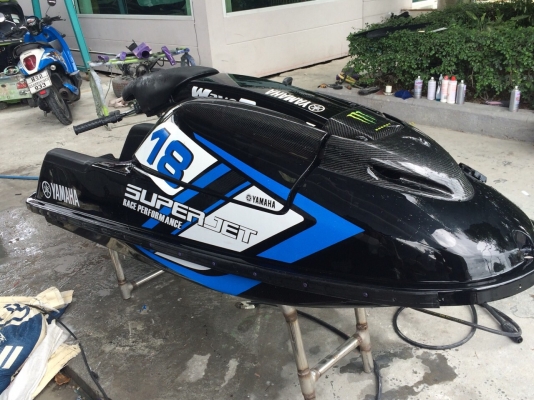 ขายเจ็ทสกียืน