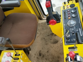 ขายรถแทร็กเตอร์ MOROOKA MK40เครื่อง KUBOTA ตีนตะขาบแทรกยาง ไถนา ดันดิน ตีดิน