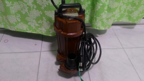 ปั๊มไดโว่ ดูดน้ำ ดูดเลน ดูดโคลน ขนาดท่อ 2 นิ้วครับ