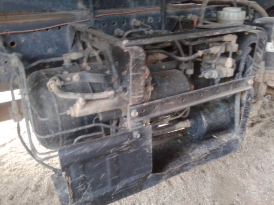 6ล้ออีซูสุดั้ม   210  แรงม้า  พร้อมใช้งาน.  ตัดสด ราคา750000. ค่าคอม20000บาท