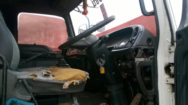 ขายรถพ่วง แม่-ลูกไม่ดั้ม ISUZU DECA 270 Euro2 เครื่องดำ 270 แรงม้า เกียร์เดิม คัสซีสวยตลอดเส้น ลูก 3 คาน 6.50 เมตร ทะเบียนพร้อมโอนครับ