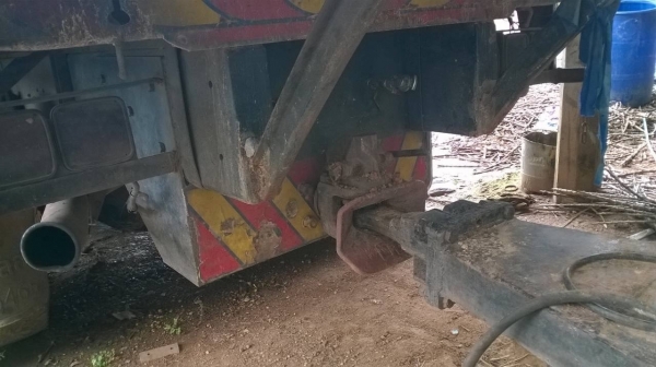 ขายรถพ่วง แม่-ลูกไม่ดั้ม ISUZU DECA 270 Euro2 เครื่องดำ 270 แรงม้า เกียร์เดิม คัสซีสวยตลอดเส้น ลูก 3 คาน 6.50 เมตร ทะเบียนพร้อมโอนครับ