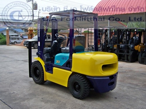ขาย รถโฟล์คลิฟท์ KOMATSU รุ่น FD30T-12