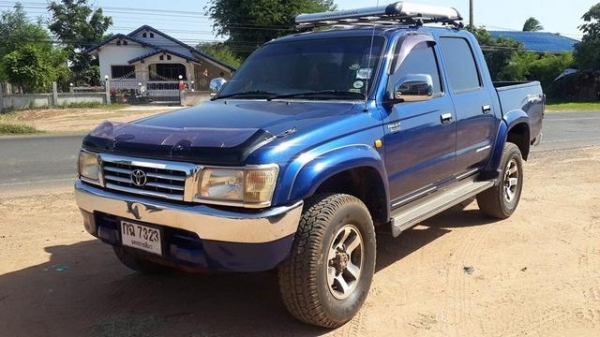 ขายพี่เสือ 4 ประตูEFI