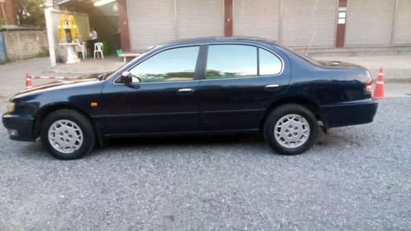 A32 ปี97 เครื่องV6 เกียร์AUTO ติดLPGภาษี58